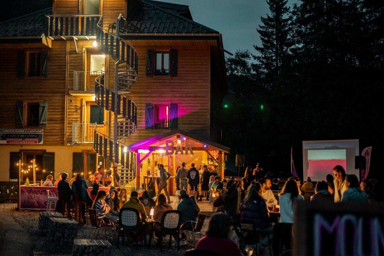 1861 Chatel Hostel Bagian luar foto