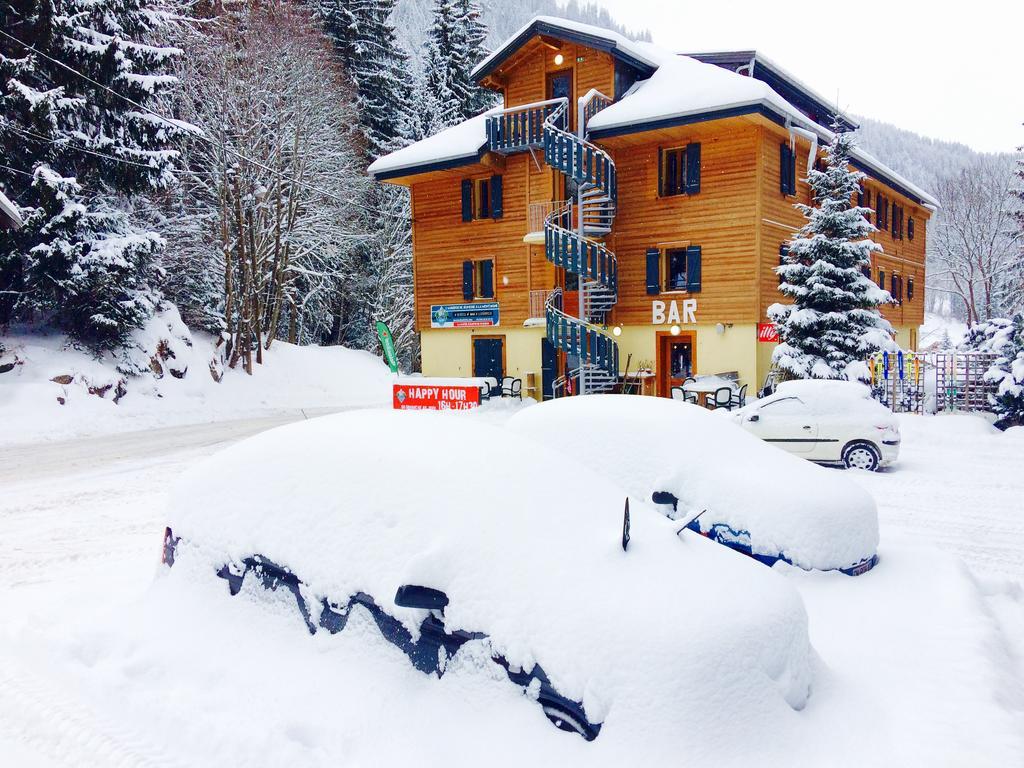 1861 Chatel Hostel Bagian luar foto