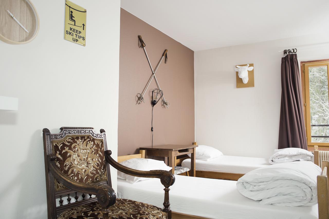 1861 Chatel Hostel Bagian luar foto